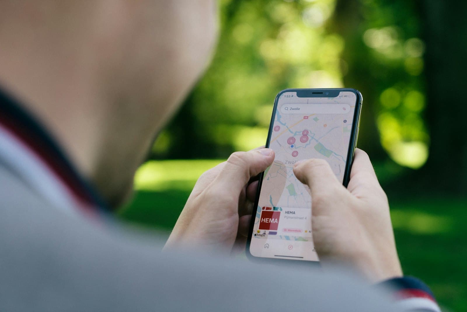 Cómo planear un viaje con IA en 2026: guía paso a paso (brief, borrador, verificación y reserva)